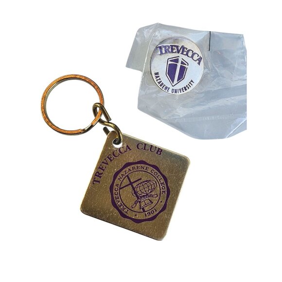 Trevecca Club‎ Trevecca Nazarene College Vintage Keychain and Pin - Picture 1 of 7